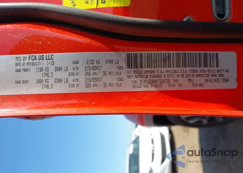 2019 Jeep Compass Trailhawk 4X4 z USA, uszkodzony, nr VIN 3C4NJDDB4KT690735